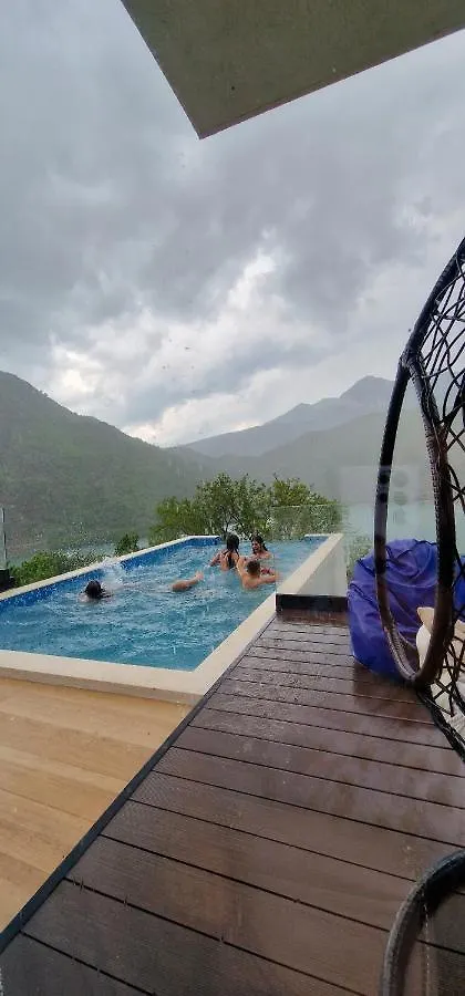 Casa vacanze Koman Paradise By Romina Shkodër Albania