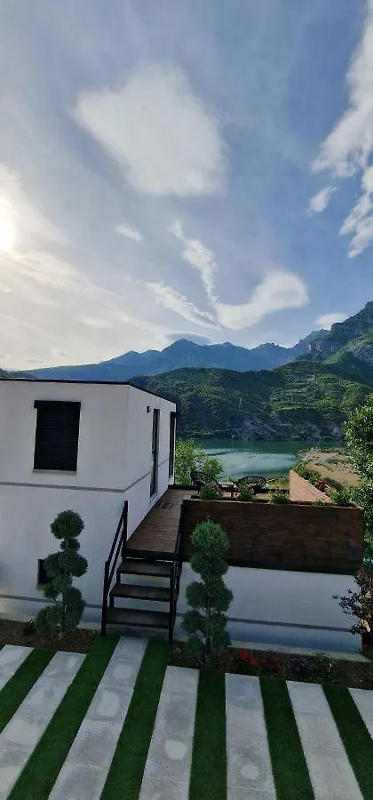 Casa vacanze Koman Paradise By Romina Shkodër