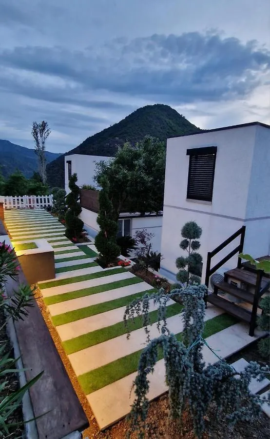 Casa vacanze Koman Paradise By Romina Shkodër Albania